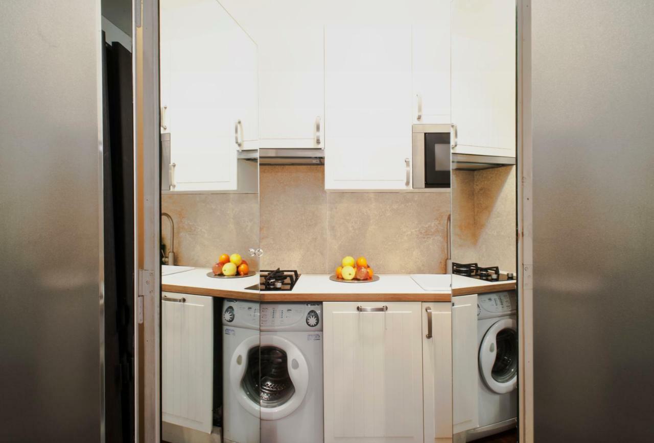 Santa Cecilia Apartment In Via Del Corso 로마 외부 사진