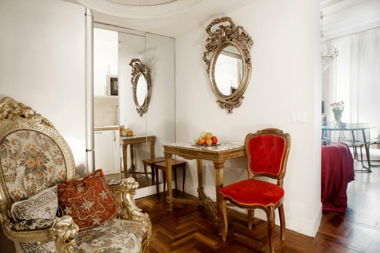 Santa Cecilia Apartment In Via Del Corso 로마 외부 사진